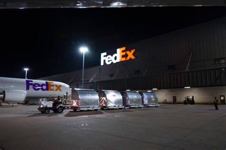 Can you pick up FedEx packages from sort facility?