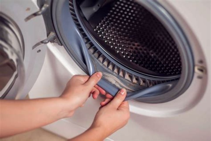 Do front load washing machines need special detergent?