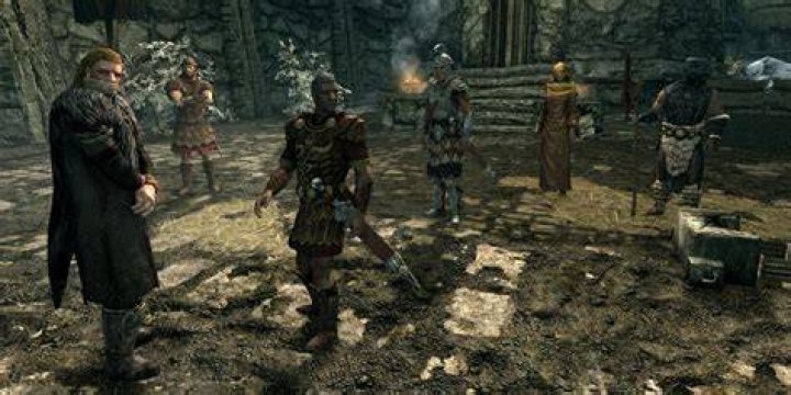 How do I use console commands in Skyrim se?