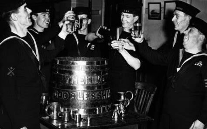 How much rum did sailors give?