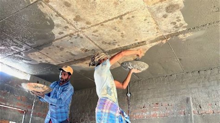 Is plastering a ceiling messy?