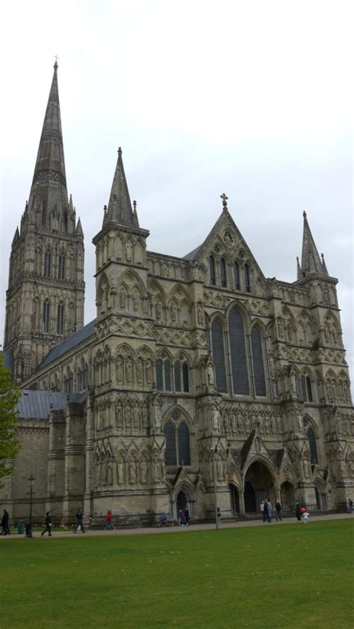 Is there really a Kingsbridge Cathedral?