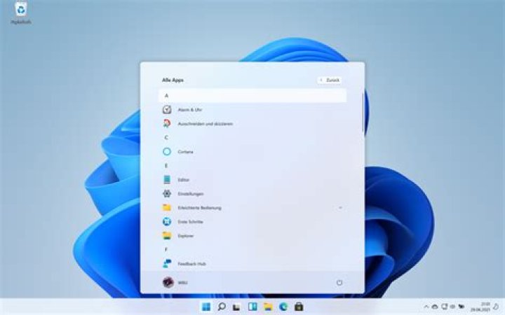What apps does Windows 10 include?